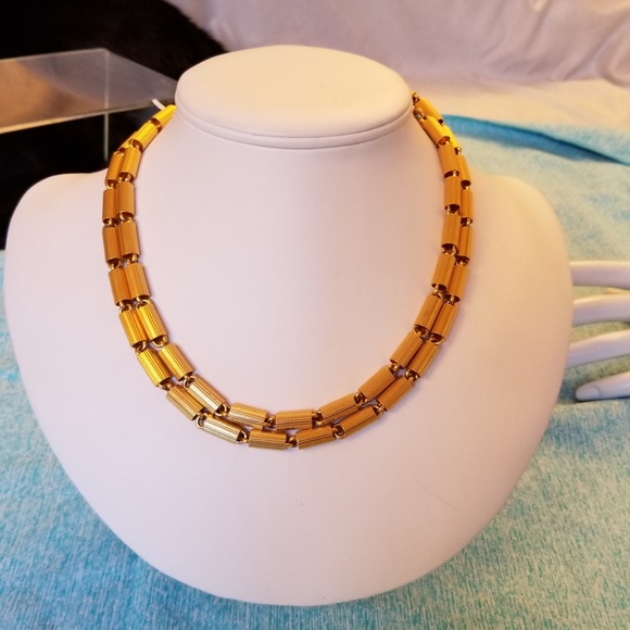 Vintage Circa 1983 Gold Plated Necklace 36" - Picture 3 of 8